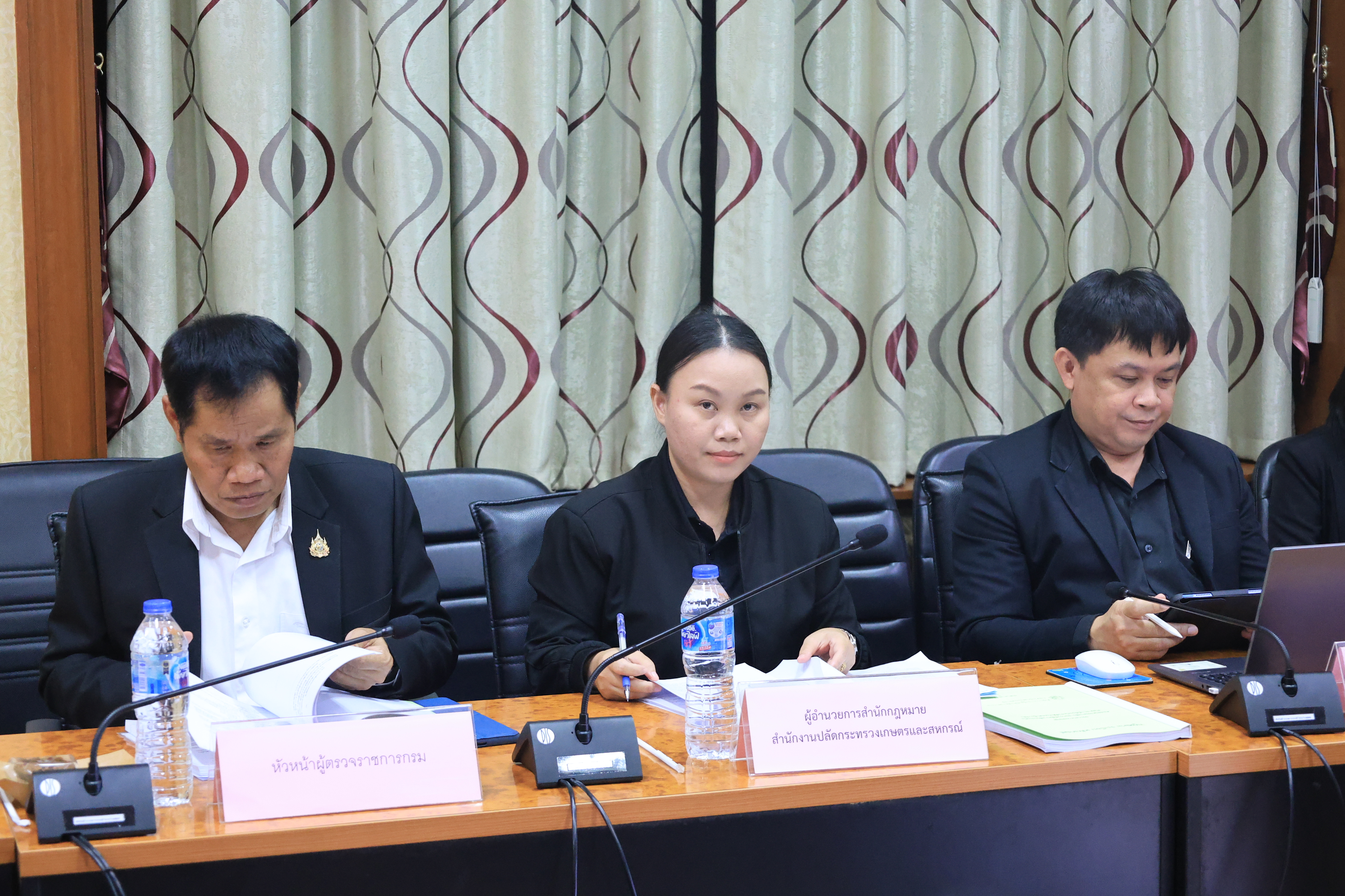 title - ส.ป.ก. ประชุมคณะอนุกรรมการพิจารณาการให้ความยินยอมหรืออนุญาตการใช้ประโยชน์ที่ดินในเขตปฏิรูปที่ดิน ครั้งที่ 4/2569